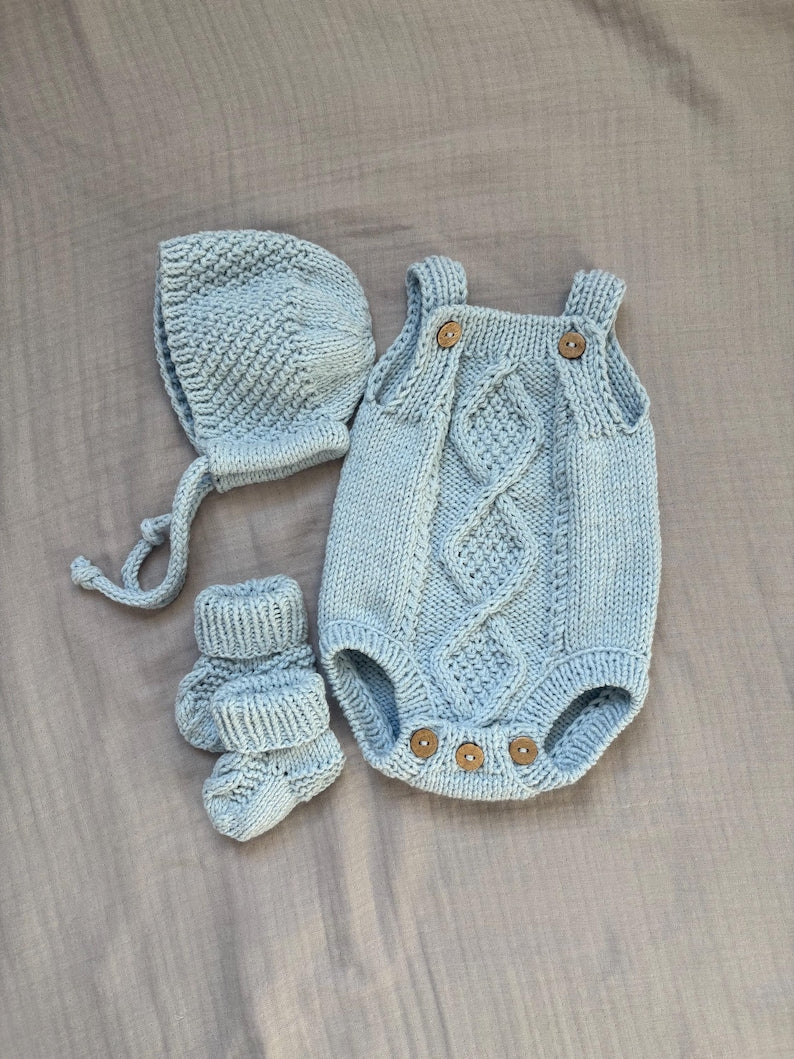 Pregnancy baby gift / Romper set of 3 / Newborn coming home outfit, new mom gift, baby shower gift